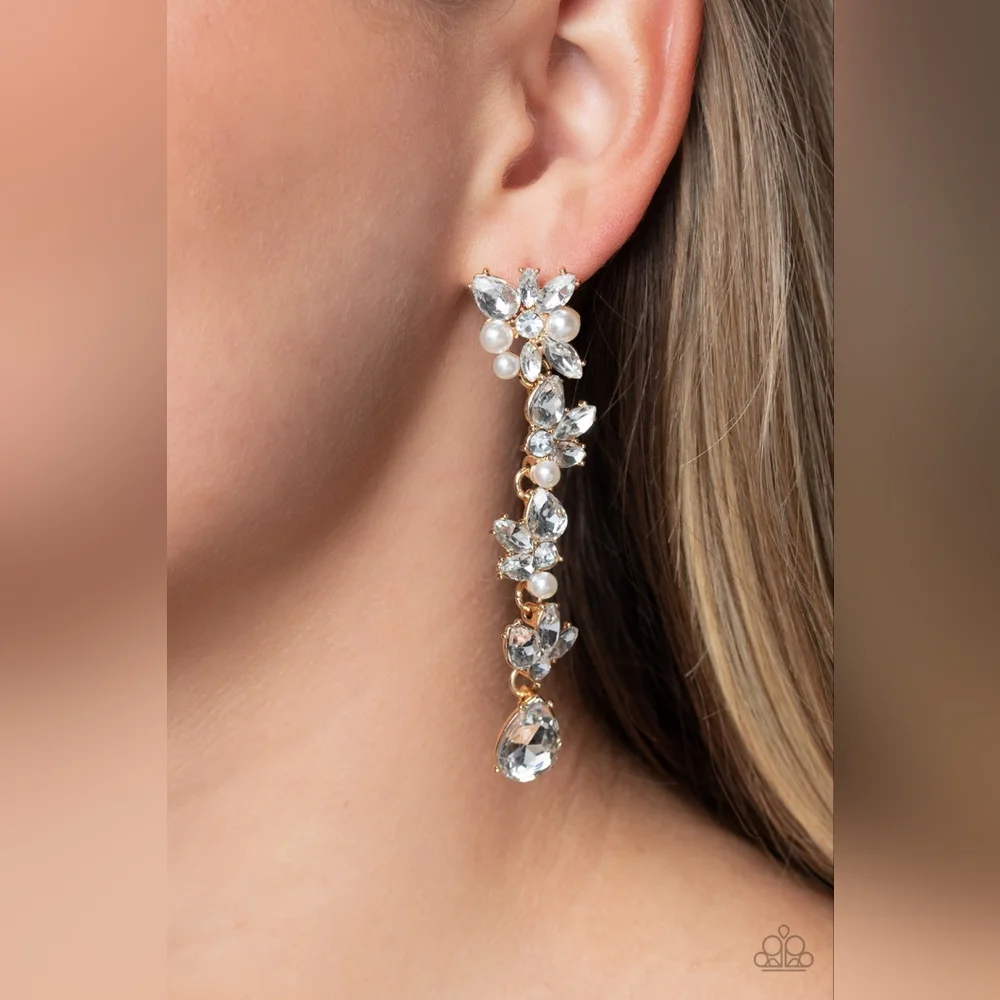 Light At The Opera Earrings - Picture 1 of 2